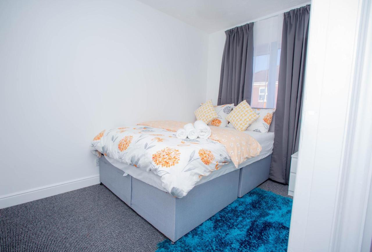 Oasis Place Northampton Extérieur photo