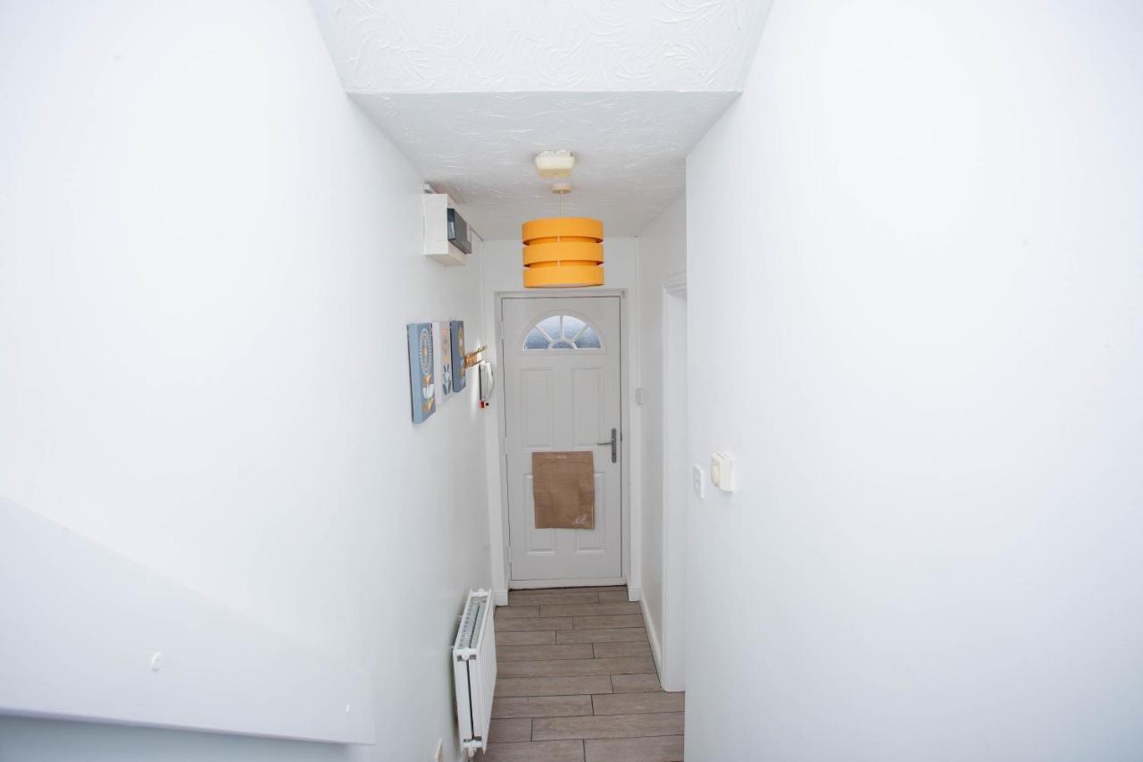 Oasis Place Northampton Extérieur photo